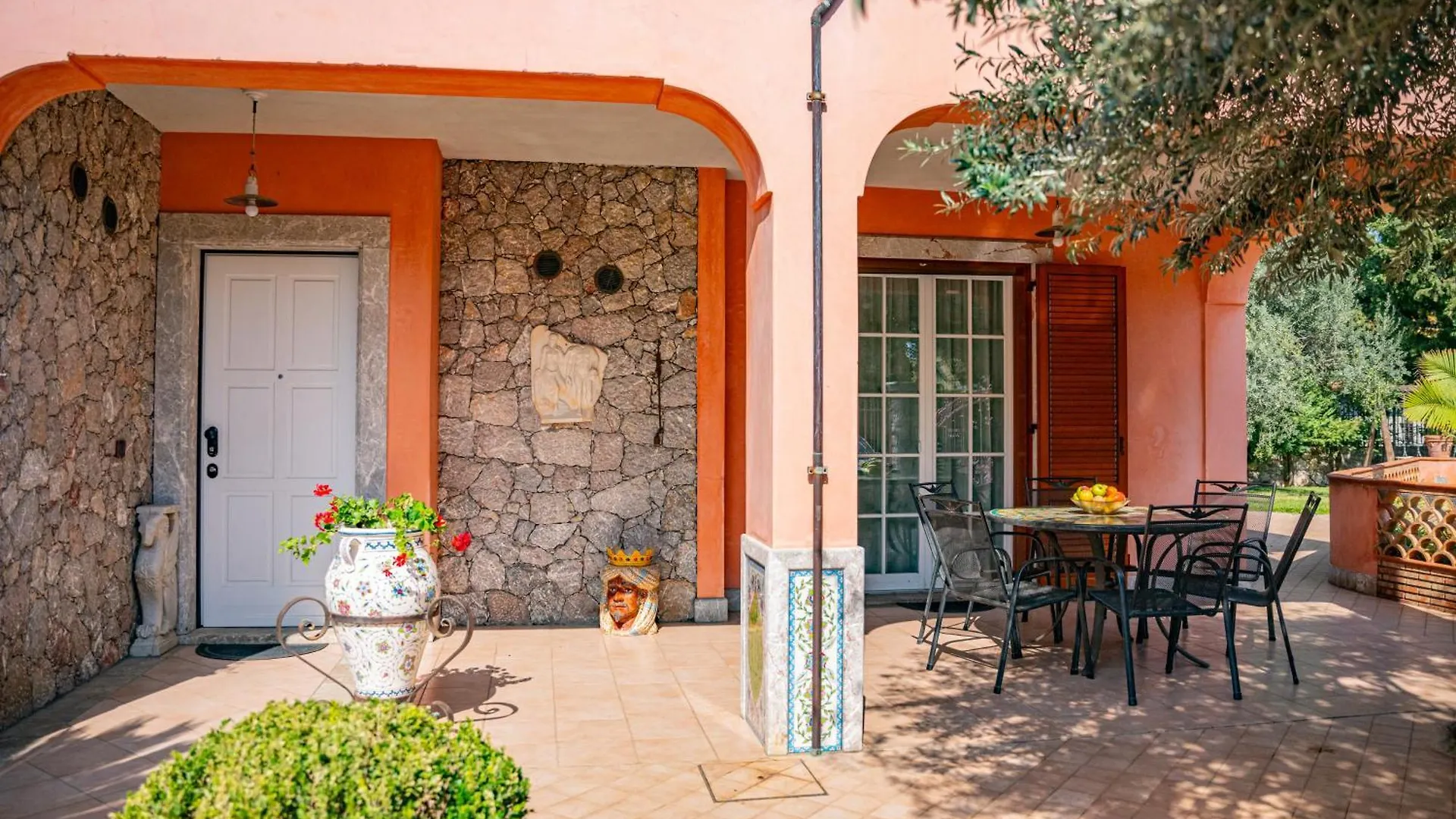 Villa Rita تاورمينا